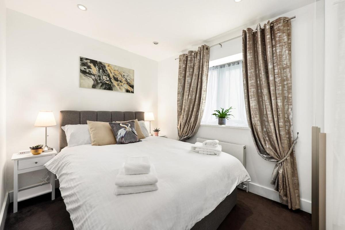 West End - Sleeps 5 - Amazing Location Leilighet London Eksteriør bilde